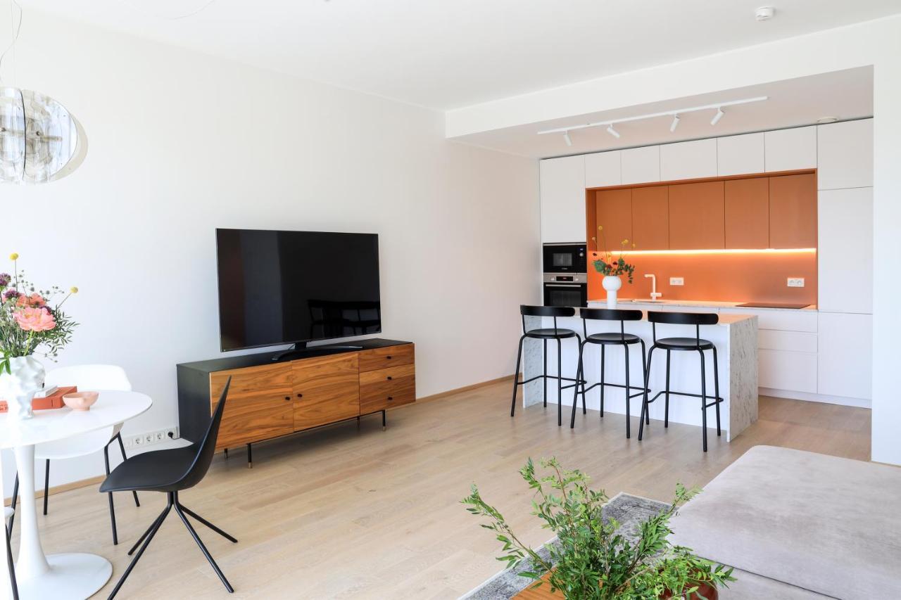 Kadriorg Plaza 2 Bedroom Free Parking Таллин Экстерьер фото